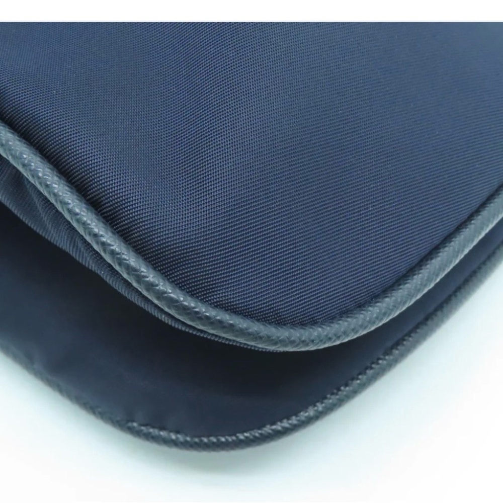 Authentic Prada Dark Navy Nylon and Saffiano Shoulder Messenger Bag NWOT - Picture 6 of 15